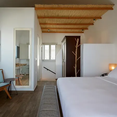Sea Breeze Santorini Resort, Curio By Hilton 5*