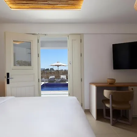 Resort Sea Breeze Santorini Resort, Curio By Hilton Agios Georgios (Santorini)