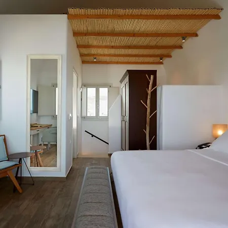 Sea Breeze Santorini Resort, Curio By Hilton Üdülőközpont
