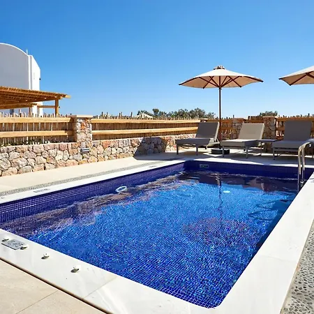 Sea Breeze Santorini Resort, Curio By Hilton Θέρετρο 5*